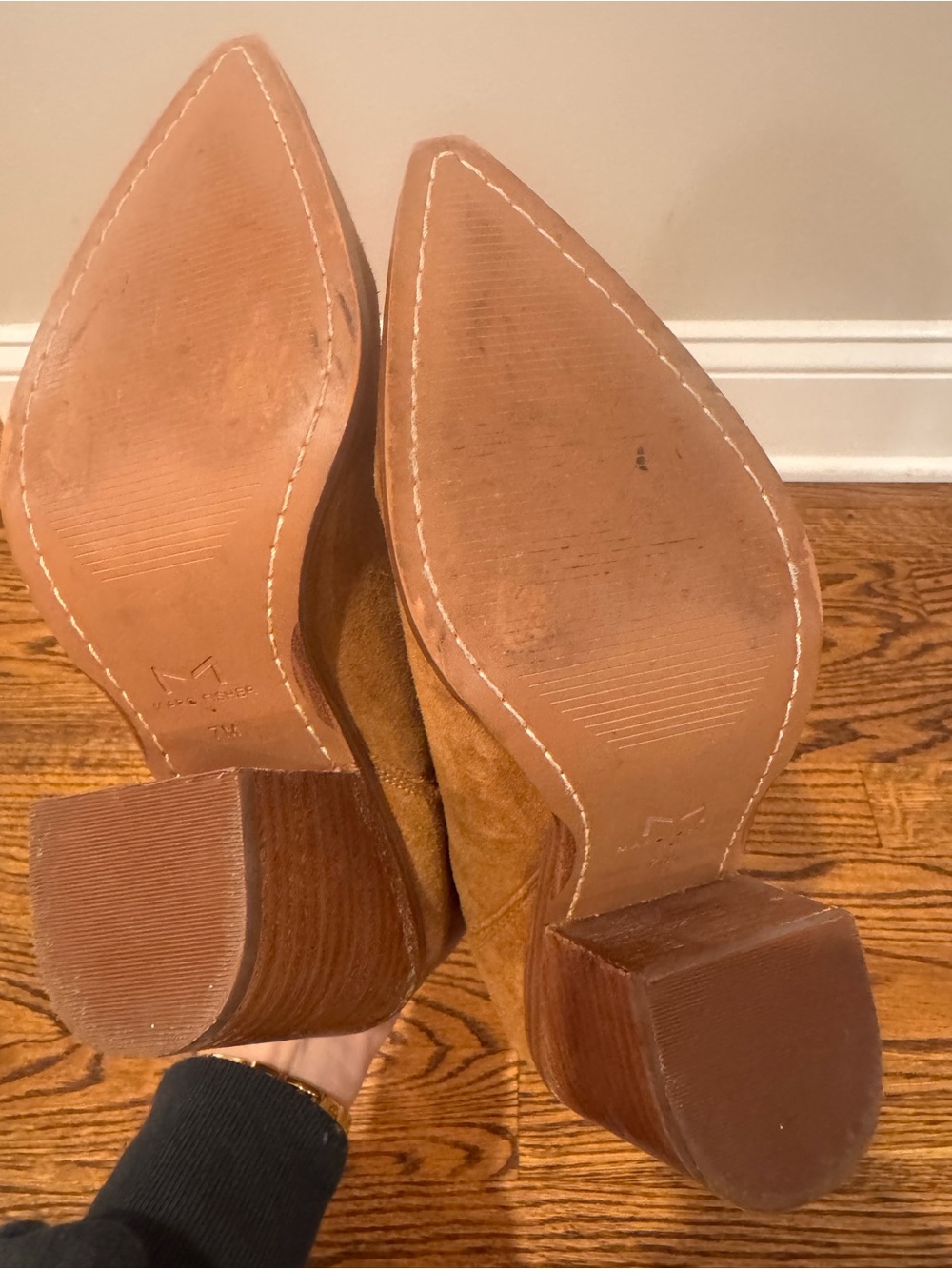 Marc Fisher Gadri Women's Suede Pointed Toe Ankle Boot - Tan size 7 - Picture 5 of 5